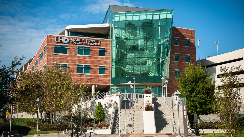 Marilyn Davies College of Business building